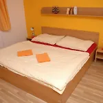 V Roklich&apartmens V Roklich Gasthof Říčany