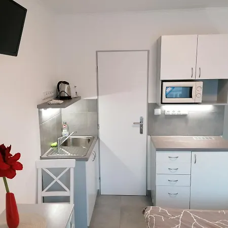 V Roklich & V Roklich Gæstehus 4*