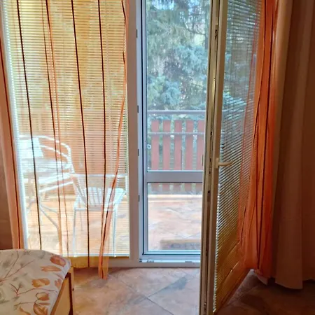 V Roklich & Apartmens V Roklich 招待所 Říčany