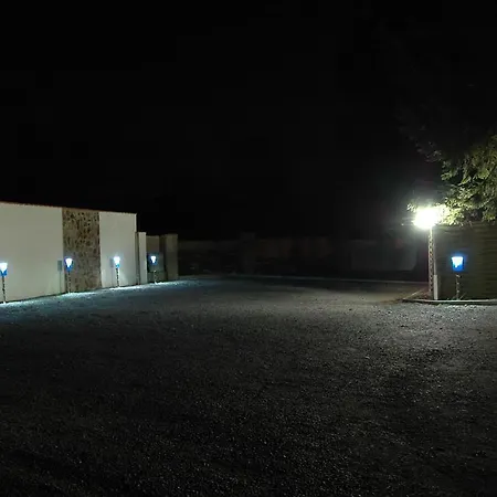 V Roklich & Apartmens V Roklich 3* Říčany