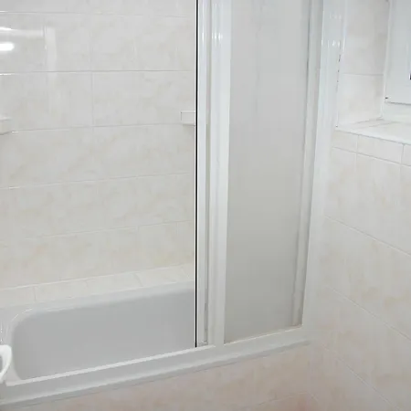 V Roklich & Apartmens V Roklich 招待所