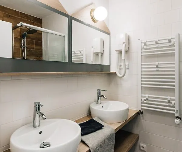 V Roklich 3* Ricany (Central Bohemian)